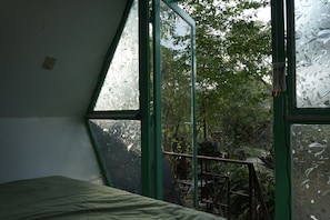Iron/ironing board, WiFi