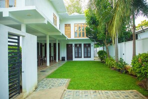 Front of property - River Shade Inn (Tissamaharama)