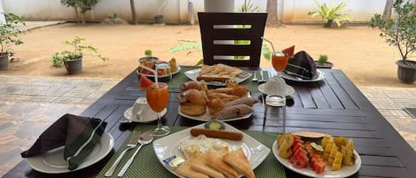 每日供应英式早餐(需付费)