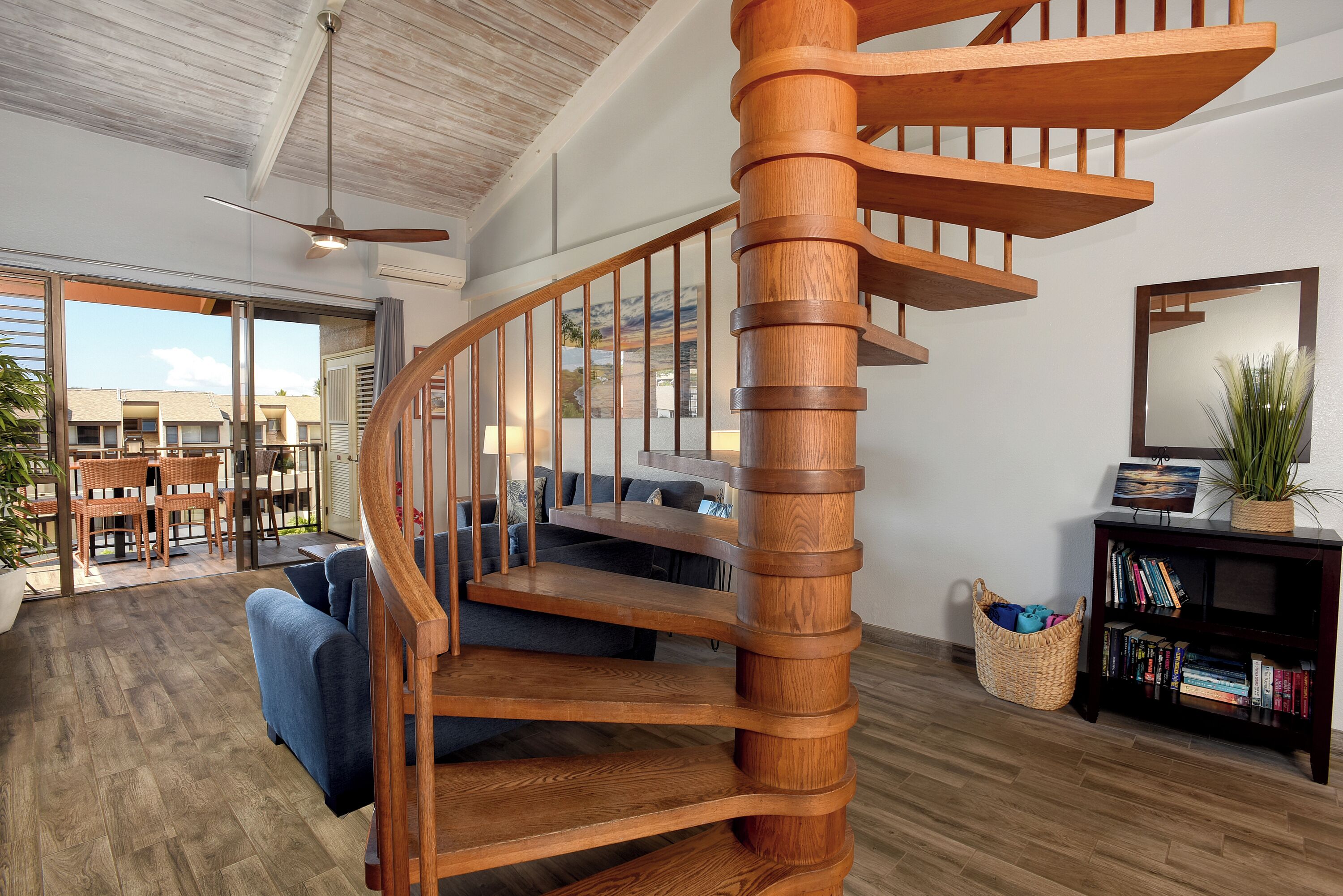 Large Designer 2 Bed/2 Bath Condo With Ocean Views & Beach Across The Street - Wailea, HI
