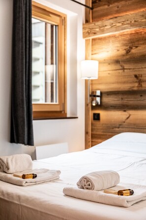 2 bedrooms, free WiFi, bed sheets