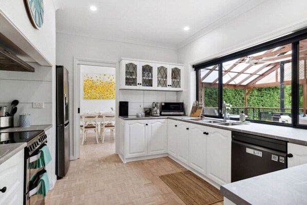 Fridge, microwave, oven, stovetop