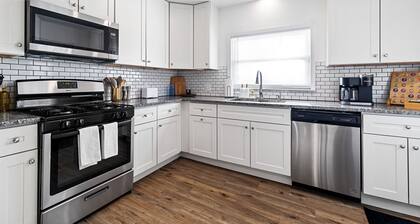 4BR Designer Stay w/ Fire Pit, BBQ & Walkable to Attractions