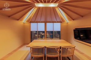 Dining - Gion Hanamikoji within walking distance of Kiyomi / Kyoto City Kyōto (Kyoto City)