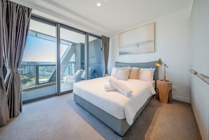 Superior Apartment, Balcony, Canal View | Premium bedding, blackout drapes, iron/ironing board, free WiFi