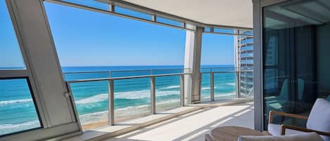 Departamento Elite, 1 habitación, vista al océano | Balcón