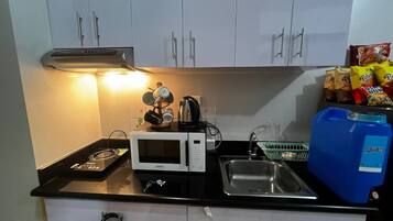 Microondas y parrilla de estufa