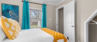 Cozy Oshkosh Home Minutes from UW, EAA & Downtown