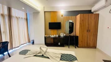 Standaard tweepersoonskamer, uitzicht op stad | Gratis wifi