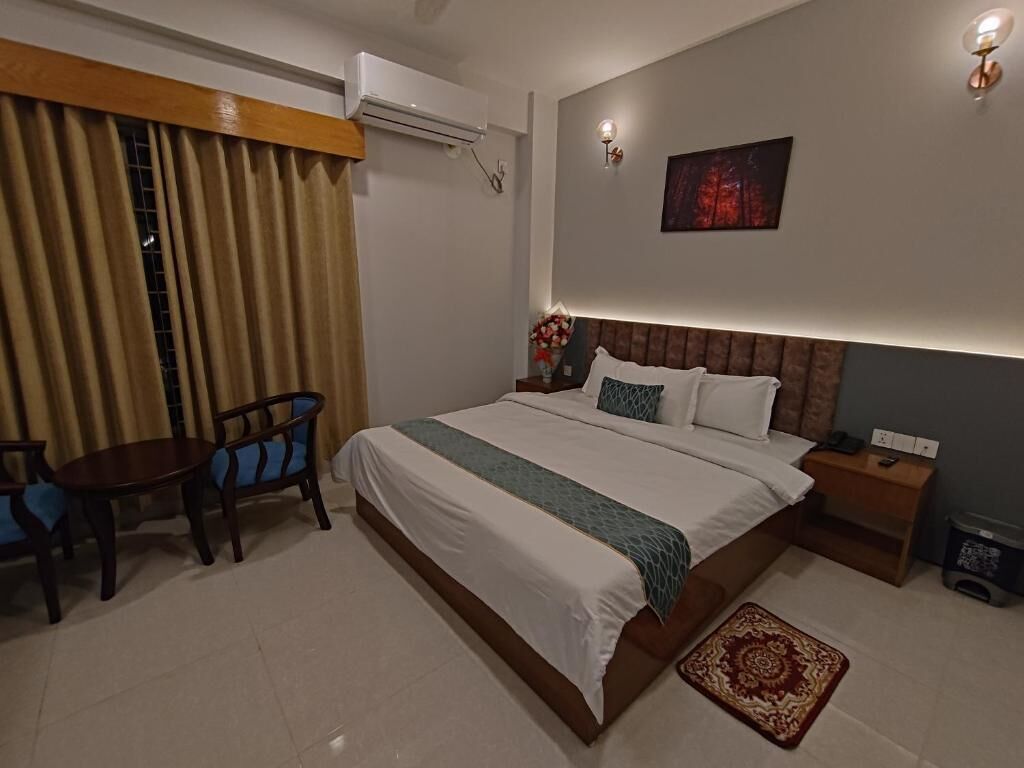 Kahden hengen deluxe-huone, kaupunkinäköala | Ilmainen Wi-Fi