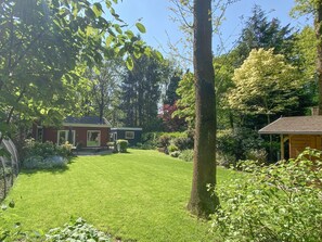 Exterior - Lovely detached house with garden in woods (Haaren)