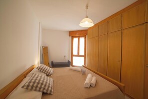 Standard Apartment, 2 Bedrooms, 2 Bathrooms (Otranto Flow Near Beach & Centre)