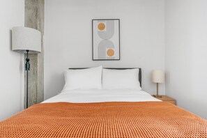 Bügeleisen/Bügelbrett, WLAN, Bettwäsche