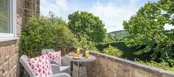 Charming Dartmoor retreat for two.