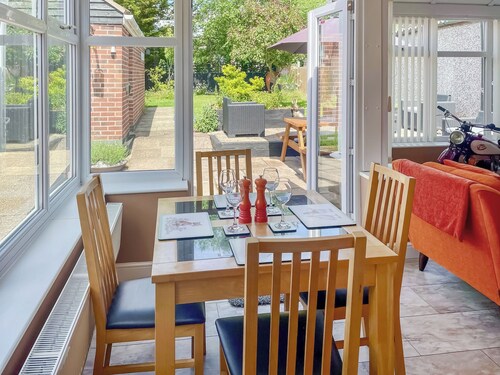 2 Schlafzimmer Unterkunft in Bottesford