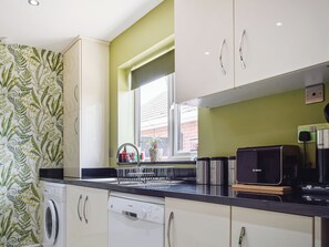 Dishwasher - 2 bedroom accommodation in Bottesford (Bottesford)