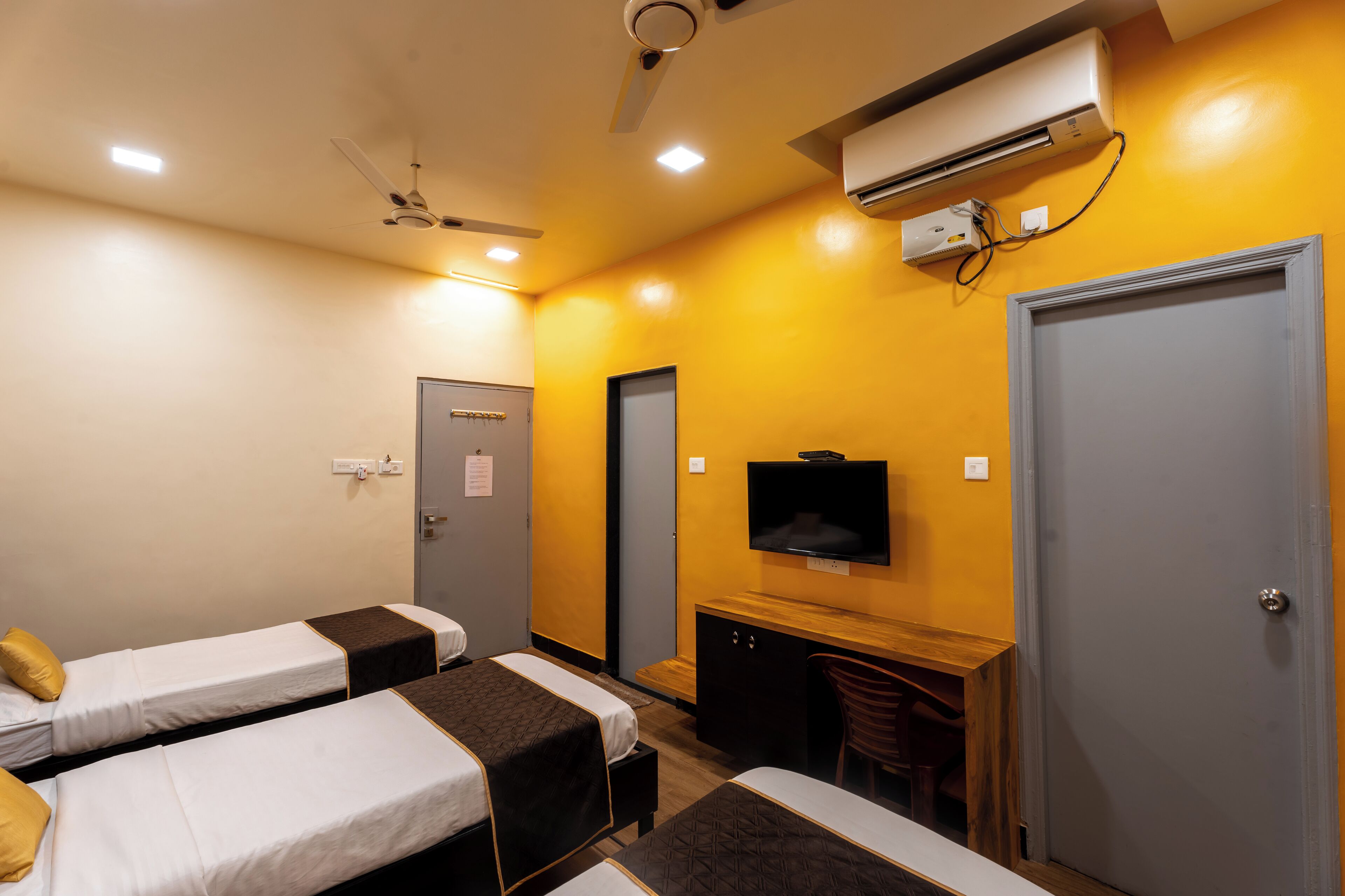 Photo - Hotel Ellora Park