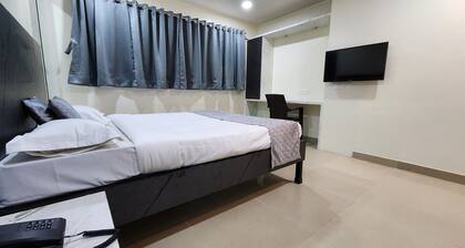 Hotel Ellora Park