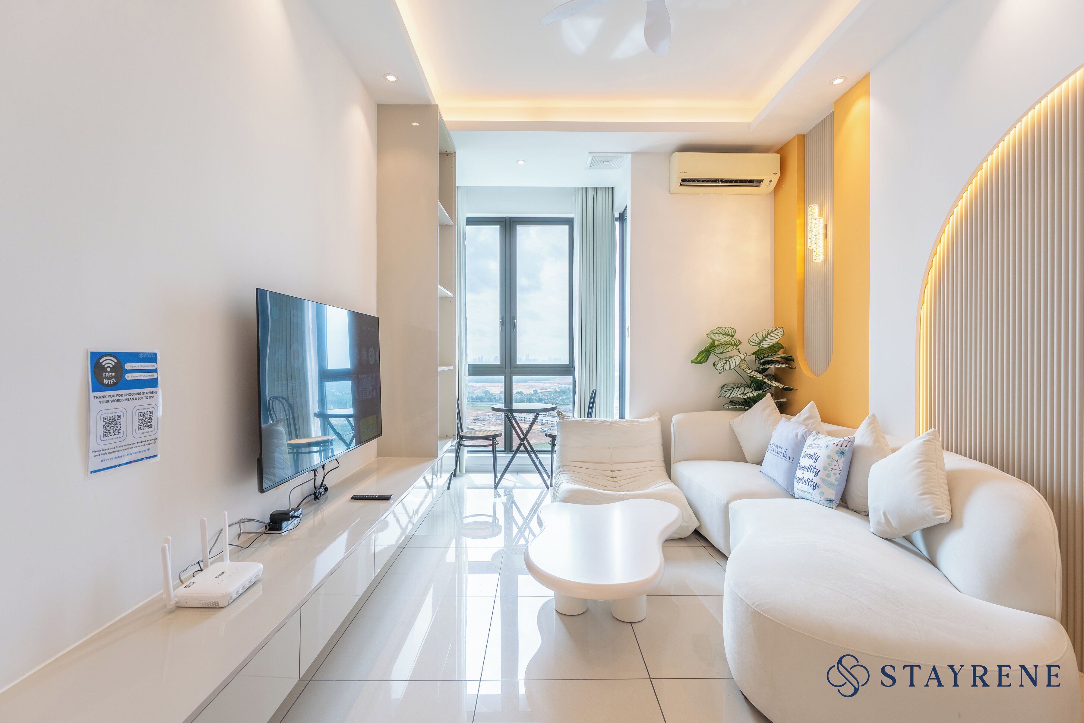 Design Apartment, 2 Bedrooms, Non Smoking, City View | Living area
