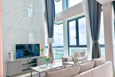 Elysia Park Residence by Stayrene 