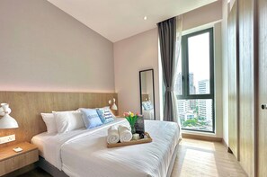 Deluxe Duplex, 3 Bedrooms | Blackout curtains, iron/ironing board, free WiFi - Elysia Park Residence by Stayrene  (Iskandar Puteri)