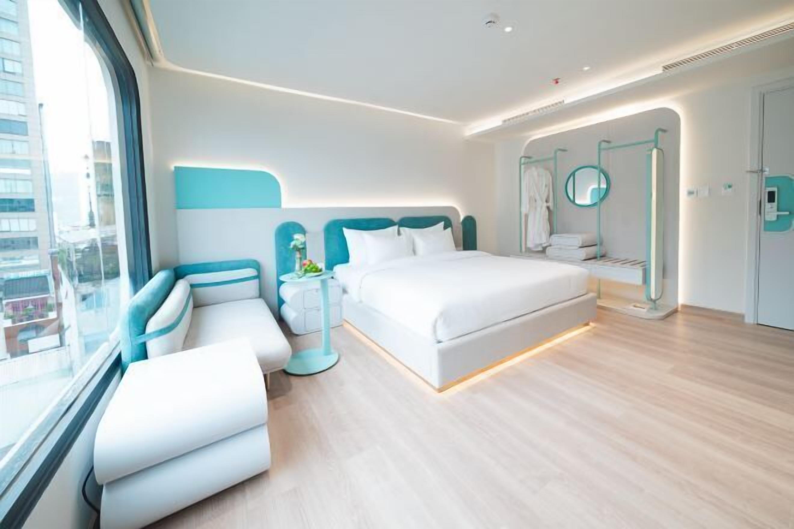 Minibar, Zimmersafe, Schreibtisch, kostenloses WLAN