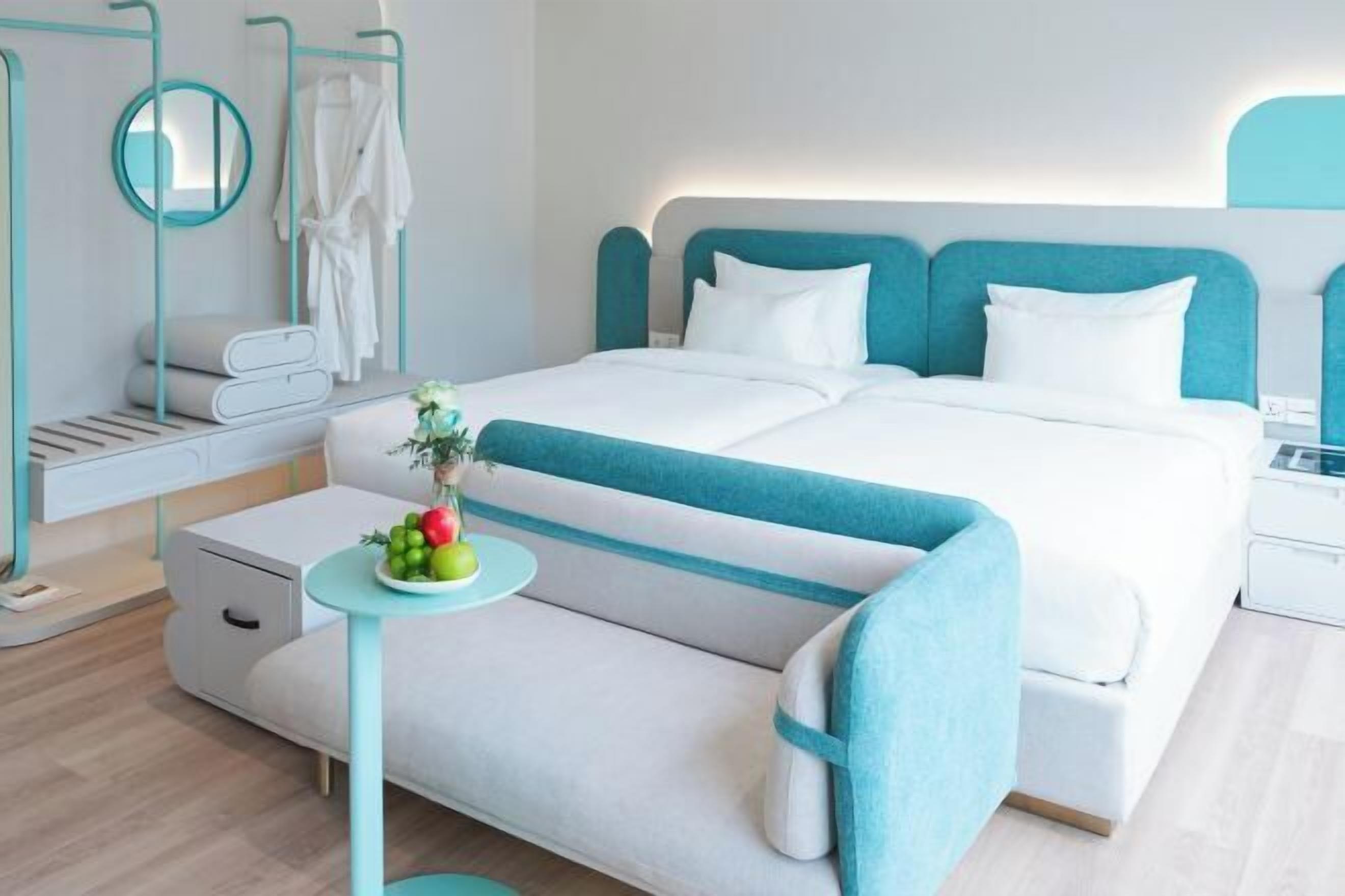 Minibar, Zimmersafe, Schreibtisch, kostenloses WLAN