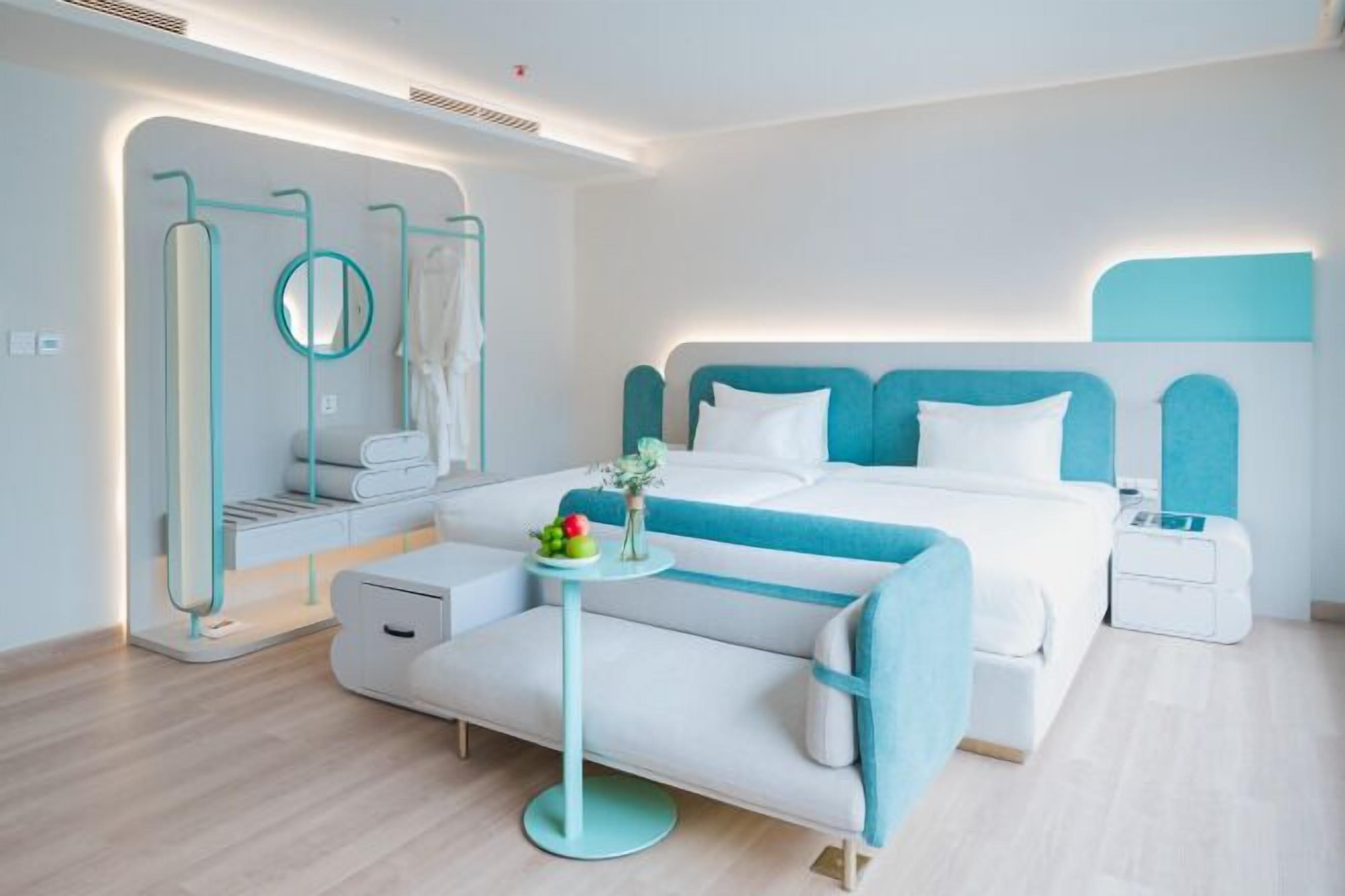 Minibar, Zimmersafe, Schreibtisch, kostenloses WLAN