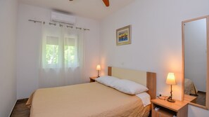 3 bedrooms, iron/ironing board, free WiFi, bed sheets - Villa Mint - Split by Villas Guide (Split)