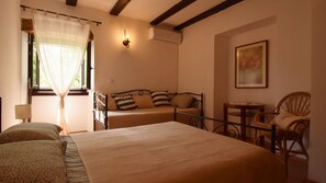 1 bedroom, iron/ironing board, free WiFi, bed sheets