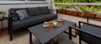 Villa Tina Desne by Villas Guide