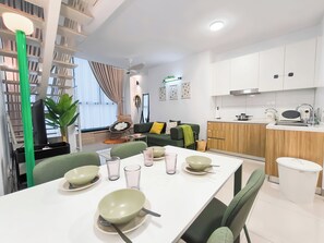 Departamento, 1 habitación | Sala de estar