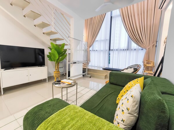 Apartment, 1 Bedroom | Living room