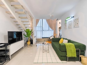Apartment, 1 Bedroom | Living room