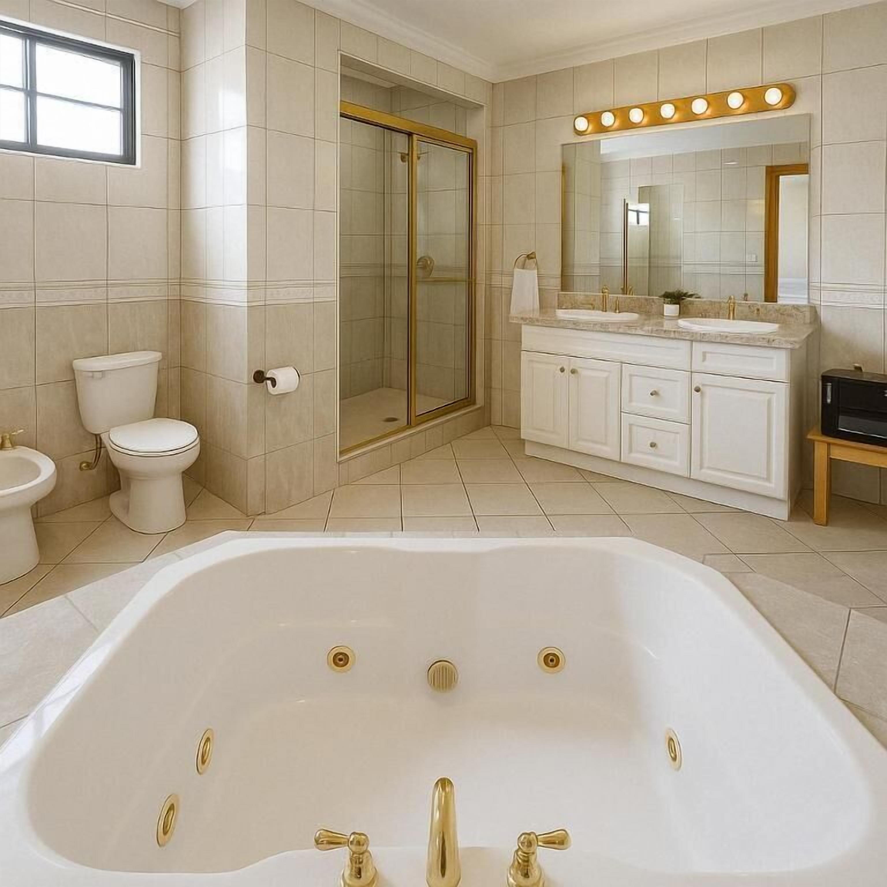 Regadera, amenidades de baño gratuitas, toallas, jabón 