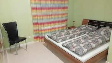 3 Schlafzimmer, Bügeleisen/Bügelbrett, WLAN, Bettwäsche