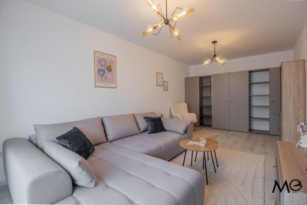 Deluxe Apartment | Living area