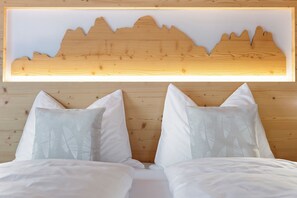 1 bedroom, WiFi, bed sheets - Chalet 'Stieber' with Mountain View, Private Terrace and Wi-Fi (Feldthurns)