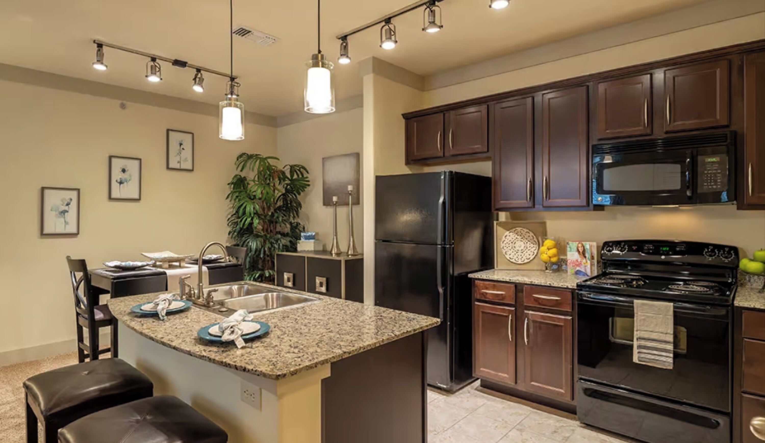 Signature Condo, 2 Bedrooms | Private kitchen | Fridge, microwave, oven, stovetop