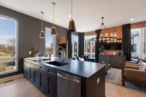 Interior - The Jesse at Hydes Ferry (Nashville)