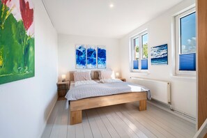 2 chambres, fer et planche à repasser, Wi-Fi, draps fournis