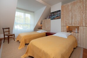1 bedroom, WiFi, bed sheets