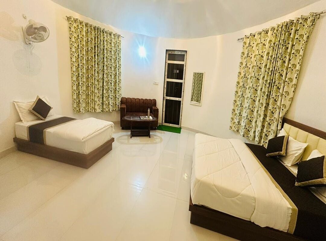 Deluxe-Dreibettzimmer | Kostenloses WLAN, Bettwäsche