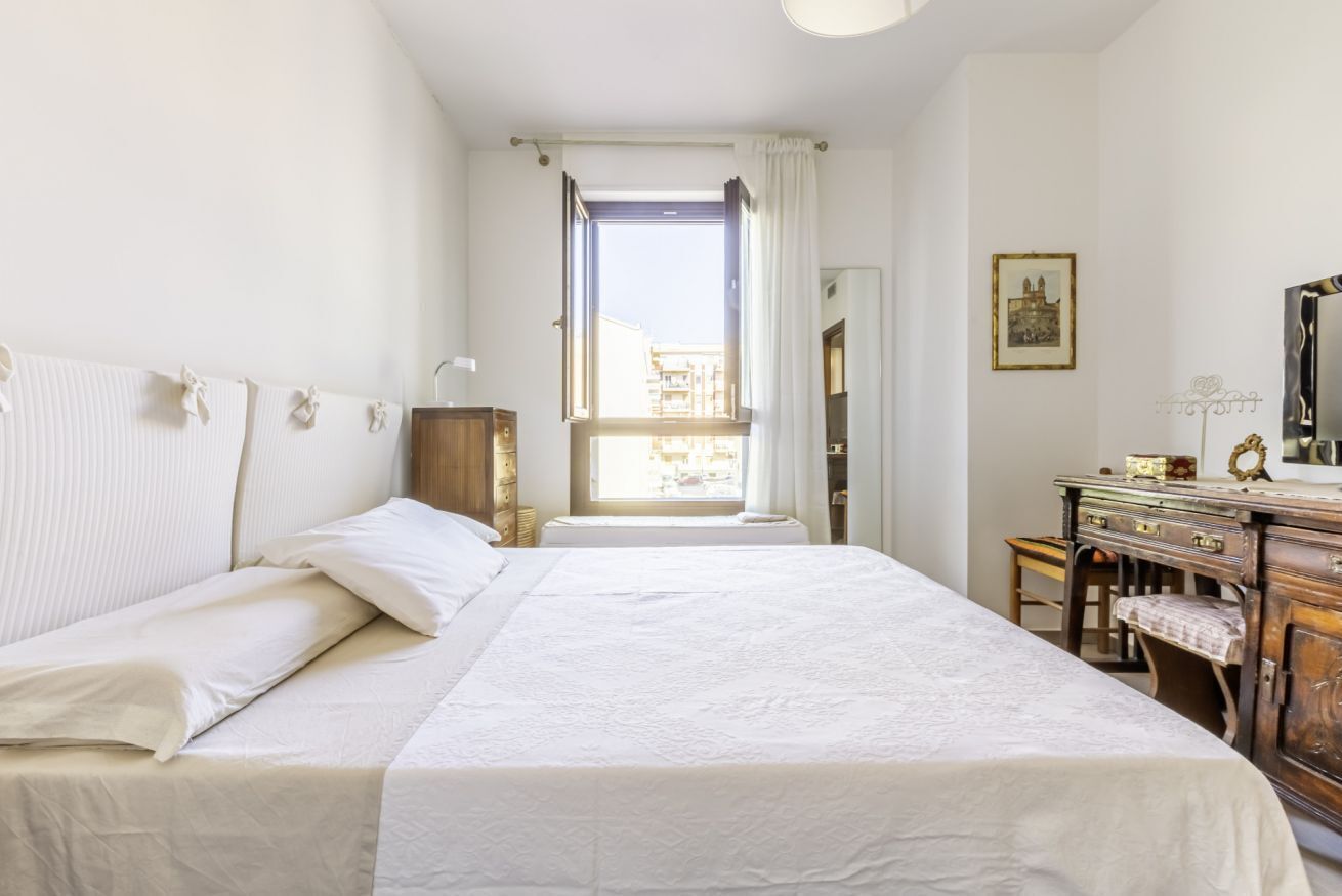 1 bedroom, desk, iron/ironing board, travel cot