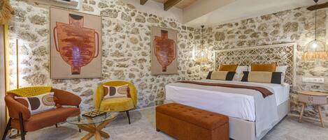 1 camera, una cassaforte in camera, ferro/asse da stiro