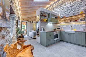 Køleskab, mikrobølgeovn, ovn, opvaskemaskine