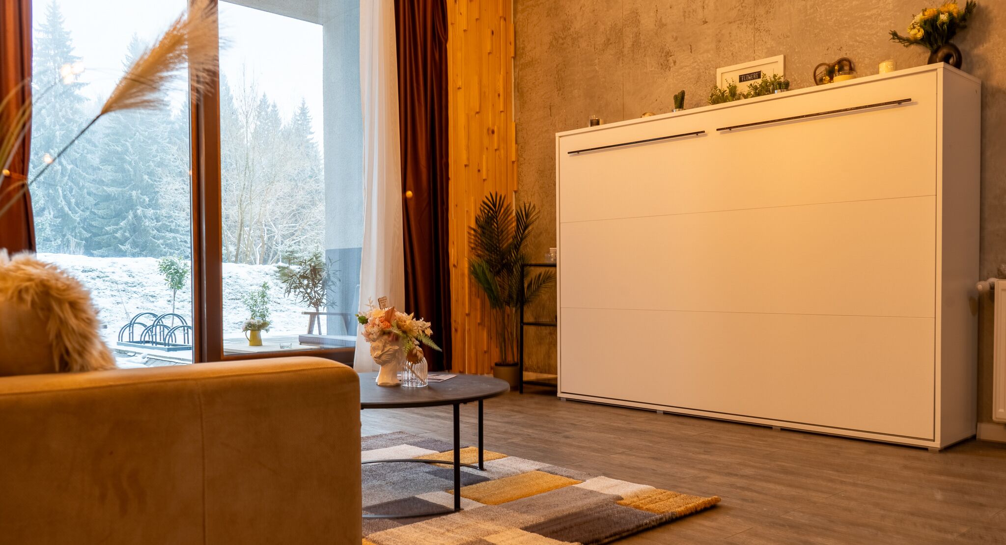 Apartemen Deluks, balkon, pemandangan gunung | Area keluarga | Smart TV 125-cm dengan saluran TV kabel, Netflix, dan layanan streaming