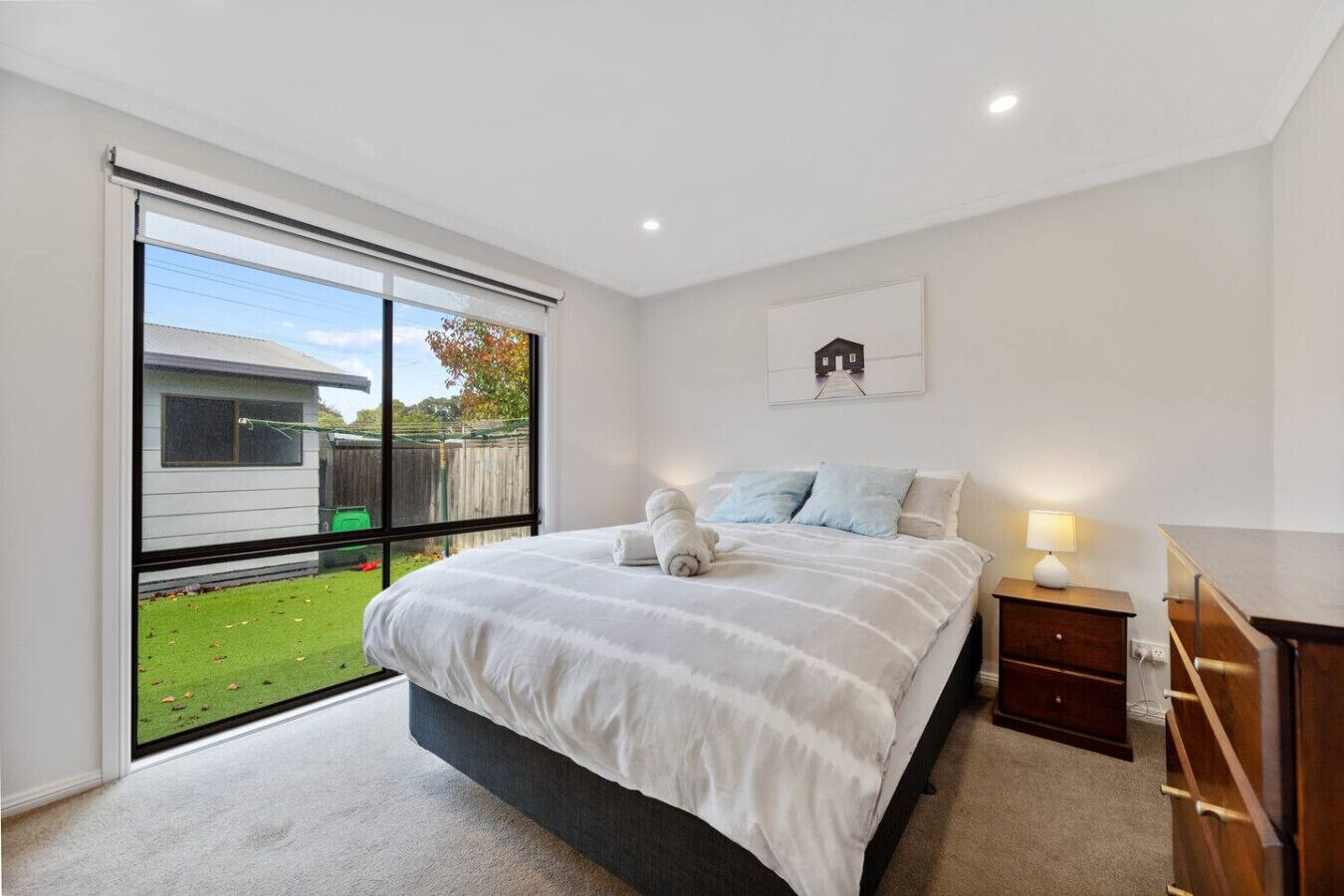 5 camere, Wi-Fi, lenzuola