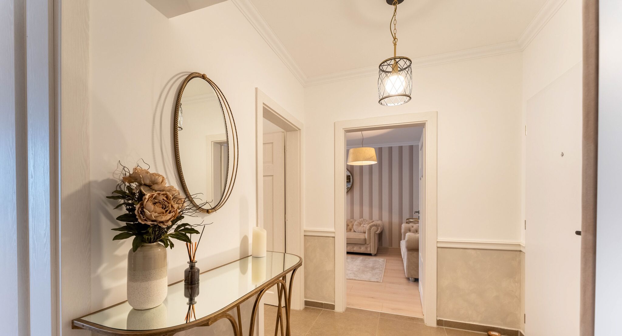 المنشأة من الداخل