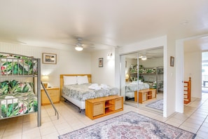Desk, iron/ironing board, travel cot, Internet
